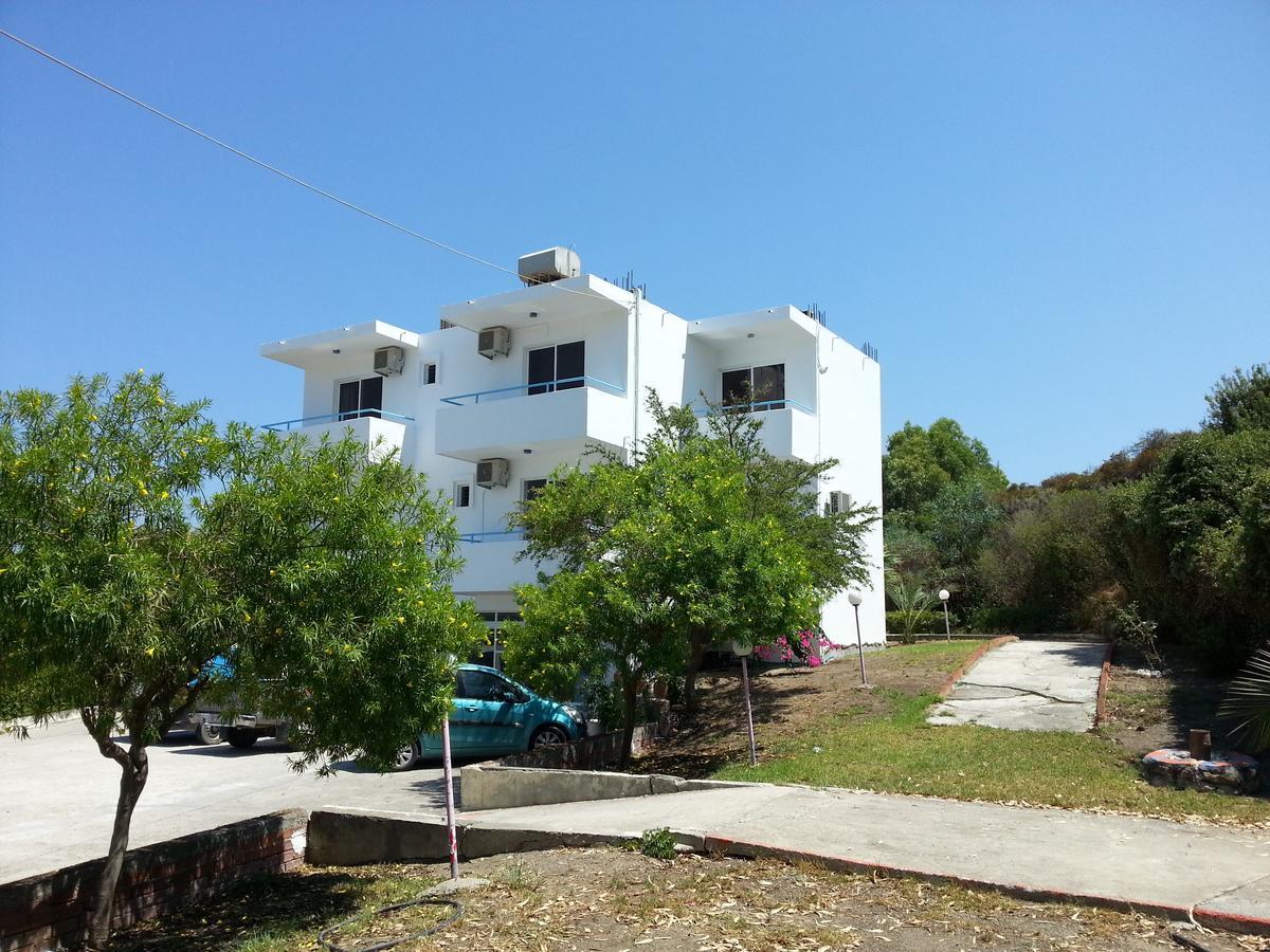 Saint George Ecotel Kalavárda Dış mekan fotoğraf