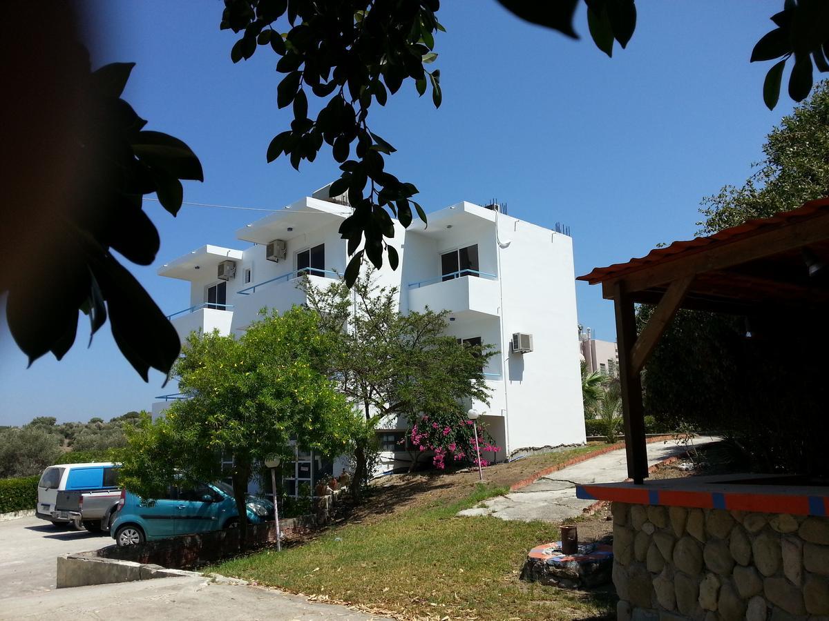 Saint George Ecotel Kalavárda Dış mekan fotoğraf