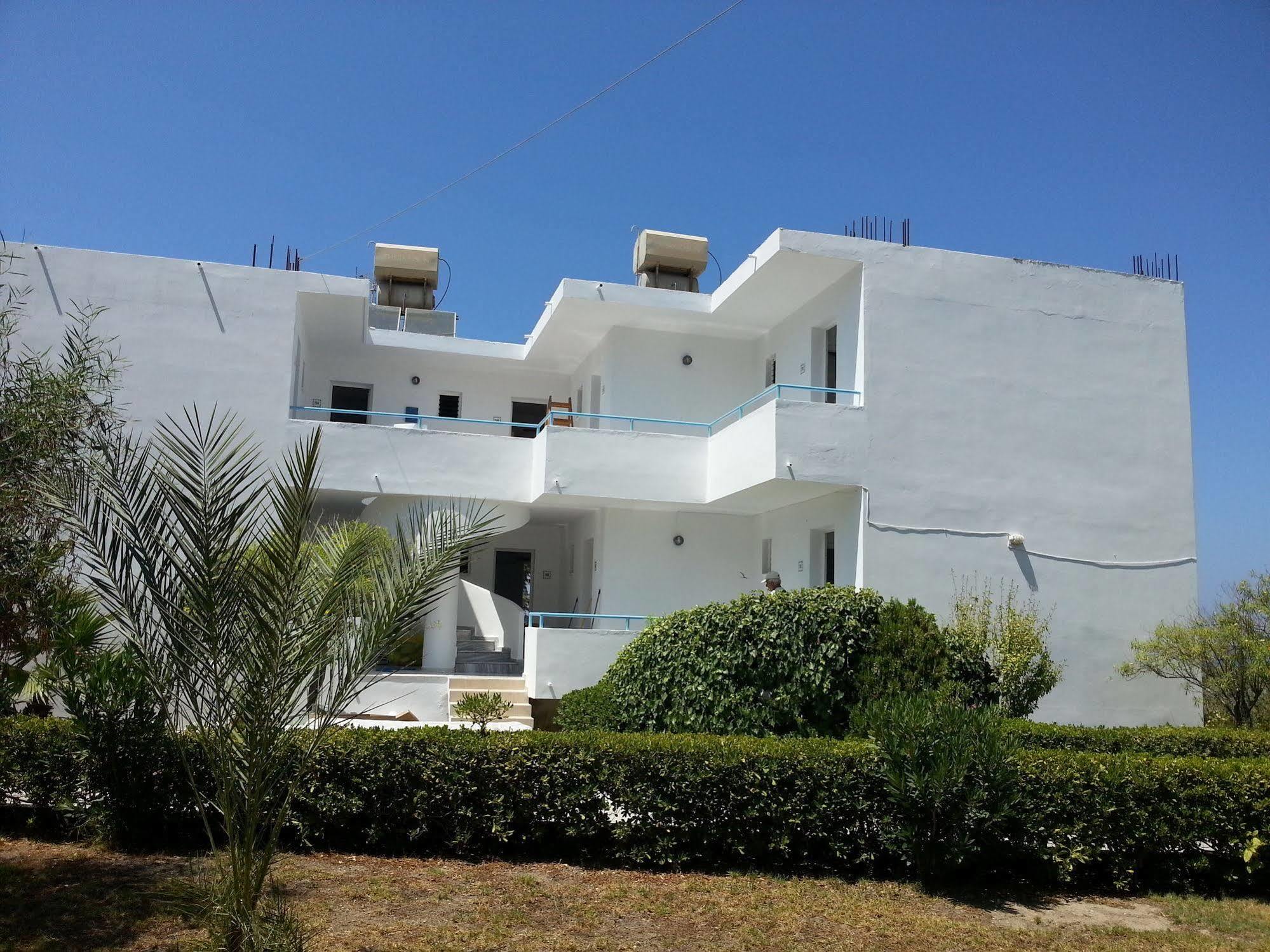 Saint George Ecotel Kalavárda Dış mekan fotoğraf