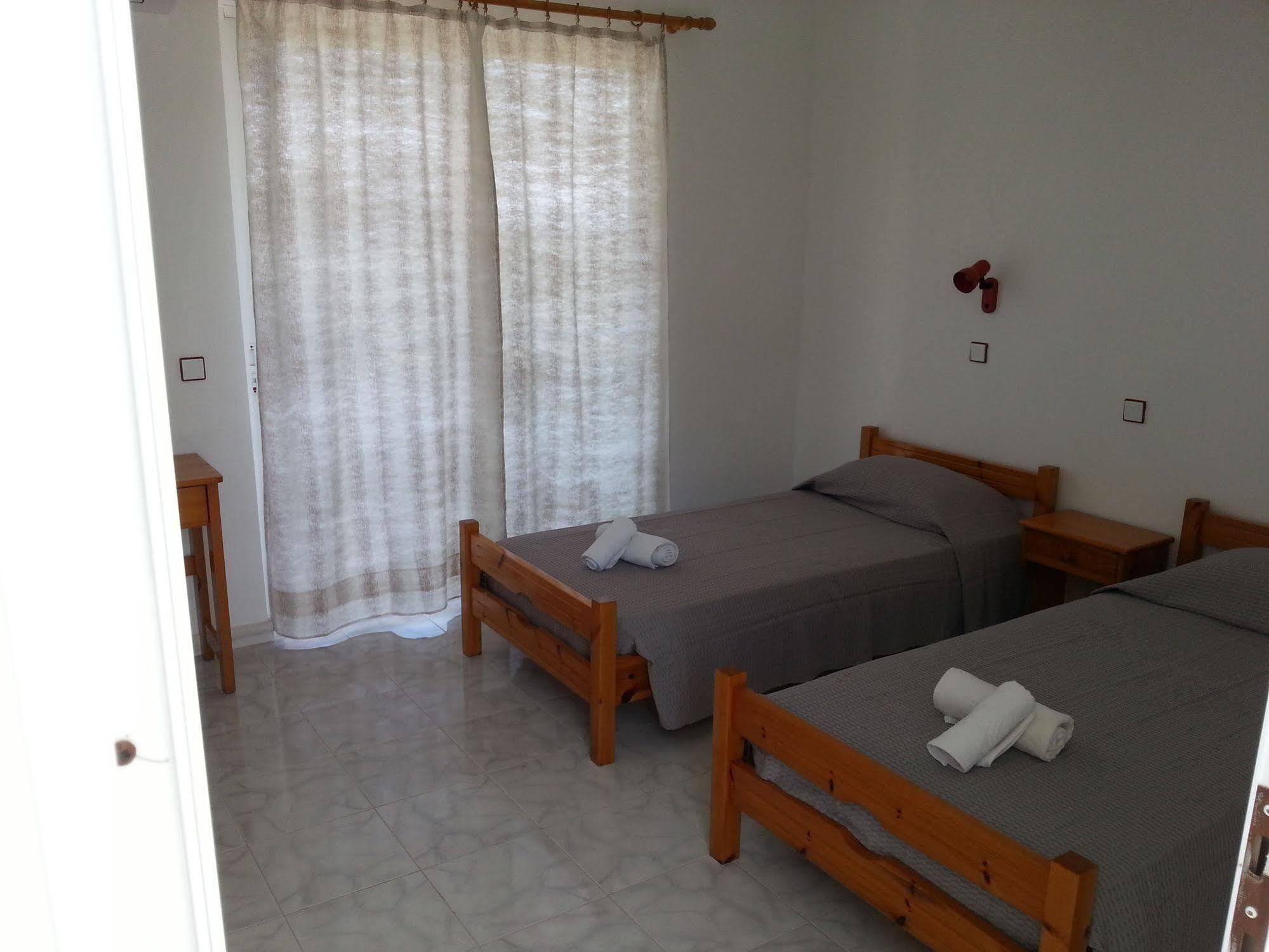 Saint George Ecotel Kalavárda Dış mekan fotoğraf